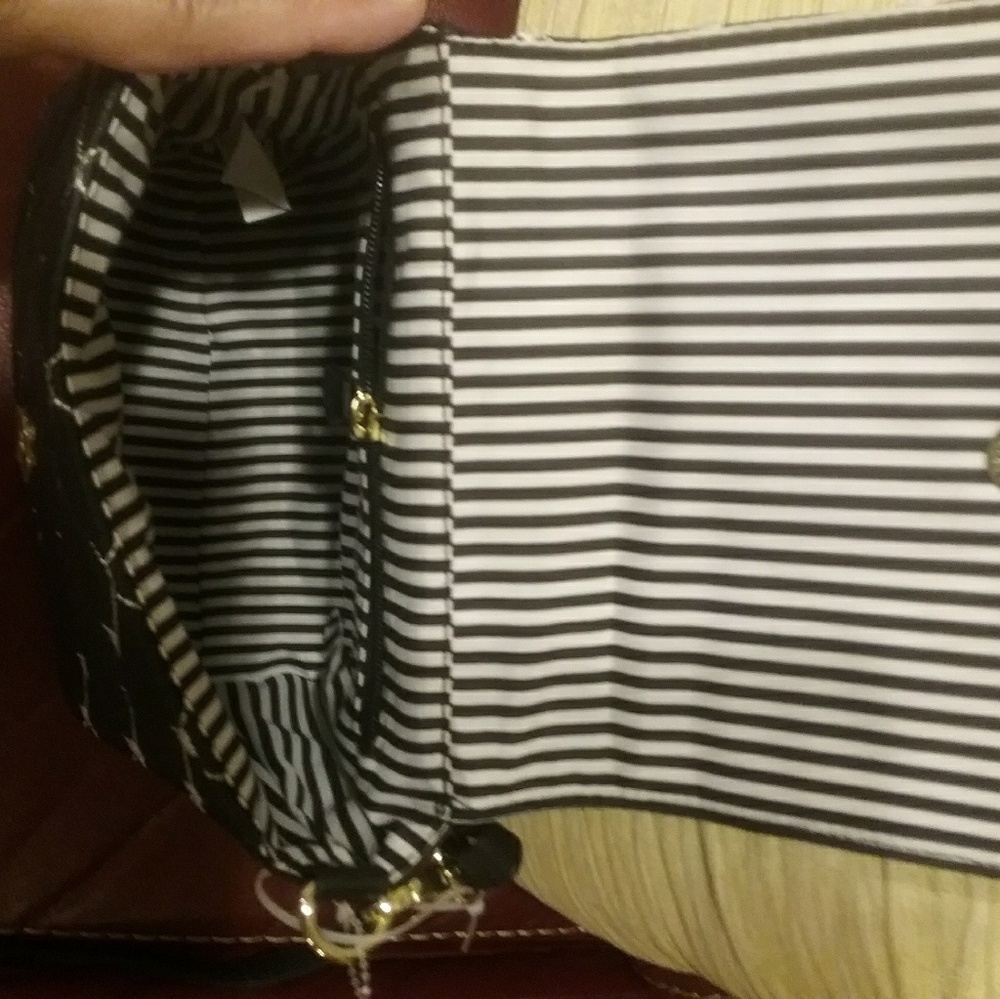 NWT Luv Betsey Small Satchel/Xbody Final Price - Picture 5 of 5